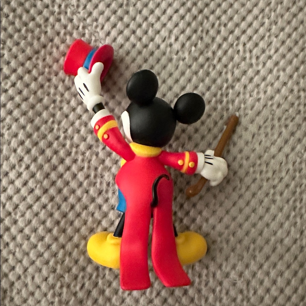Hallmark Keepsake Mickey’s Circus Ornament - Picture 6 of 6